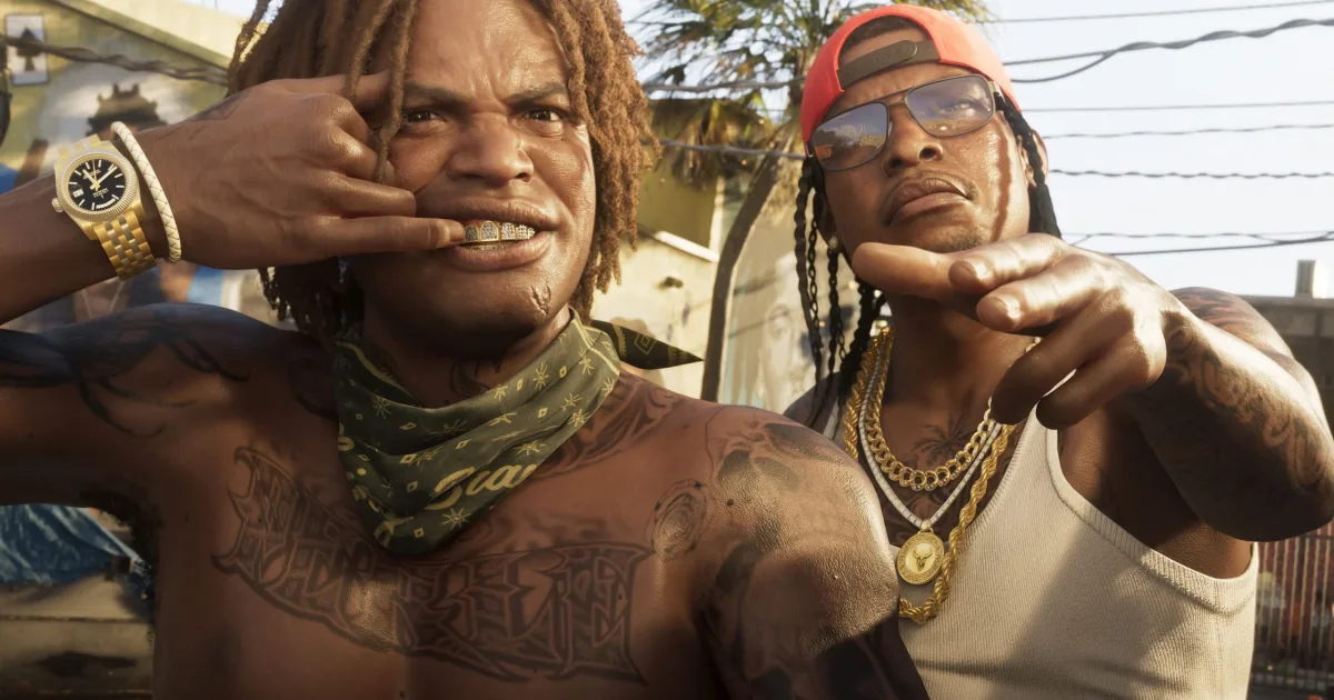Ilustração editorial de um computador e um console lado a lado com uma cidade litorânea ao fundo, representando GTA 6 no PC e nos consoles